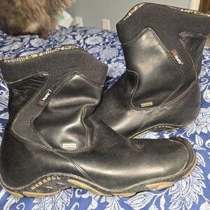 Merrell Women’s Black Forecast High Waterproof Performance Polartec Boots 9.5